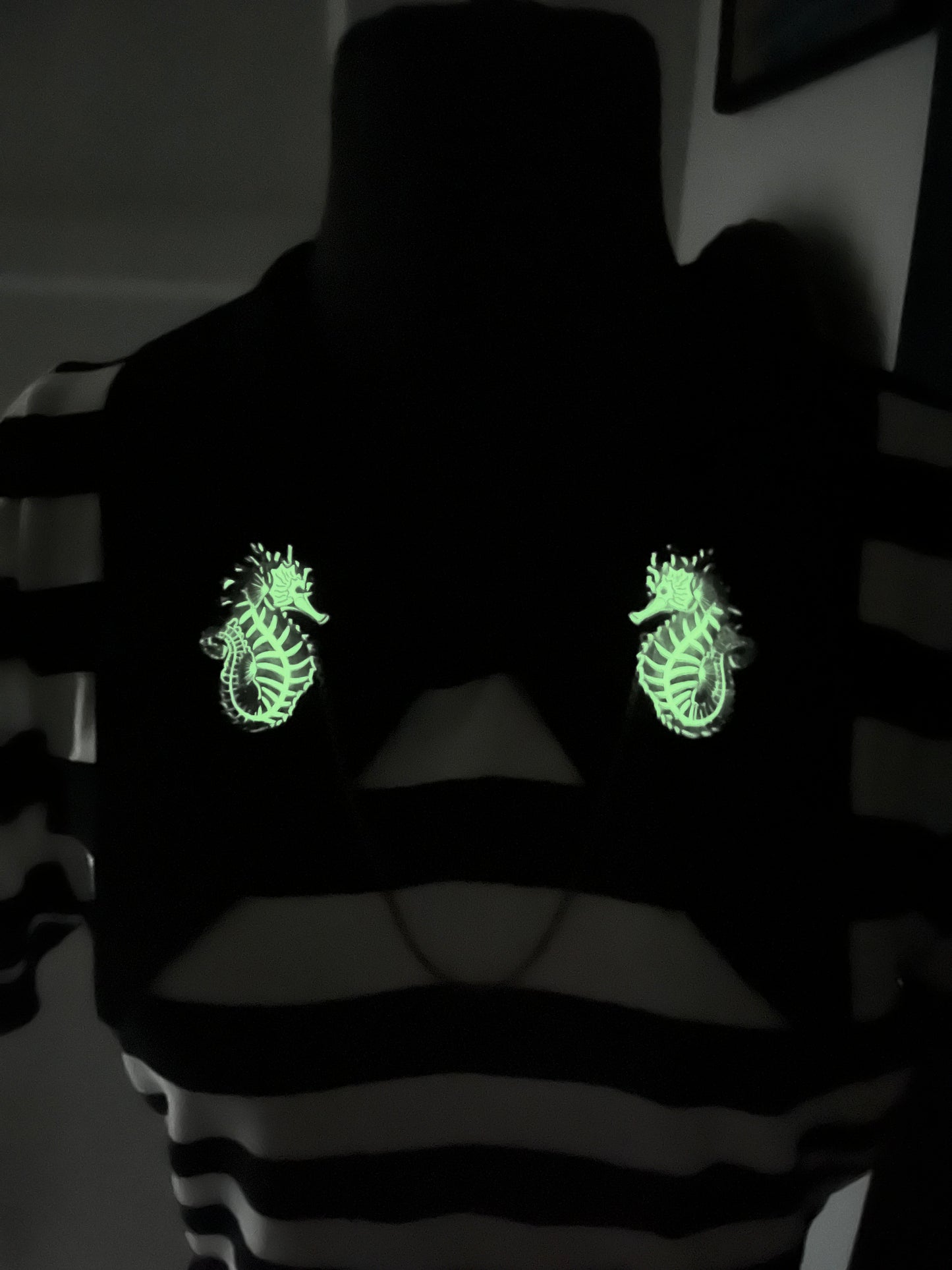 Skeleton Seahorse Collar PIN Set - Glow-in-the-Dark