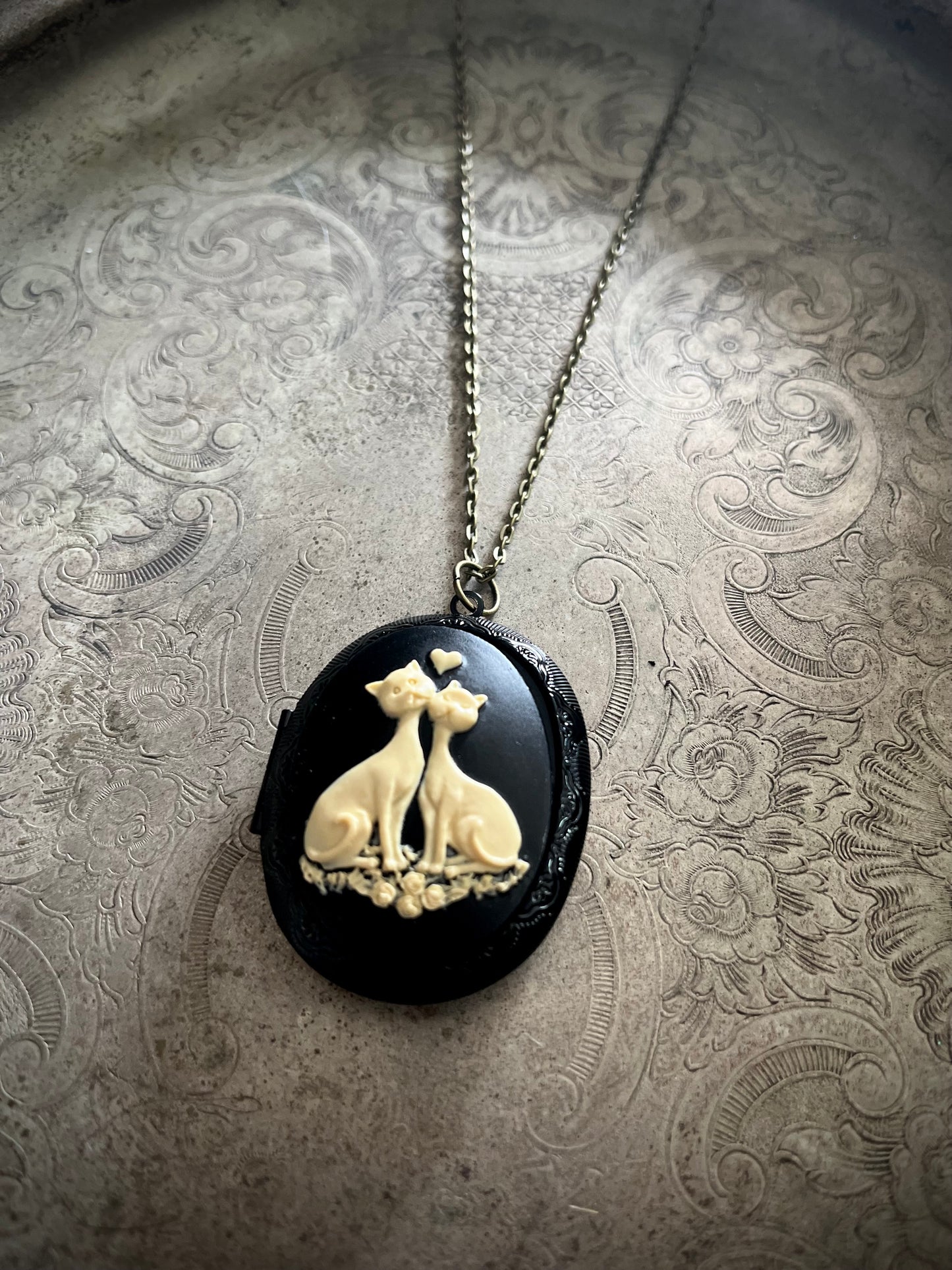 Love Cats Cameo Locket Necklace