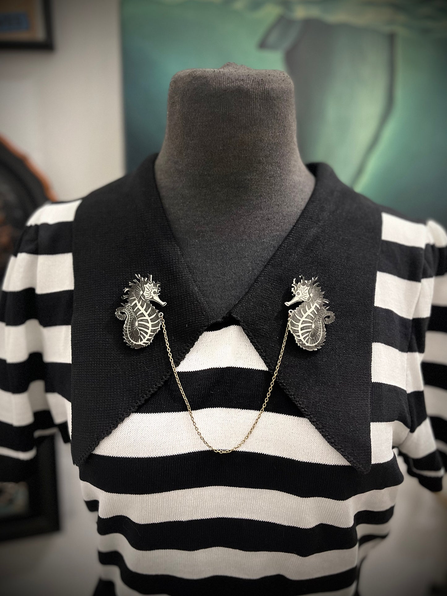 Skeleton Seahorse Collar PIN Set - Glow-in-the-Dark