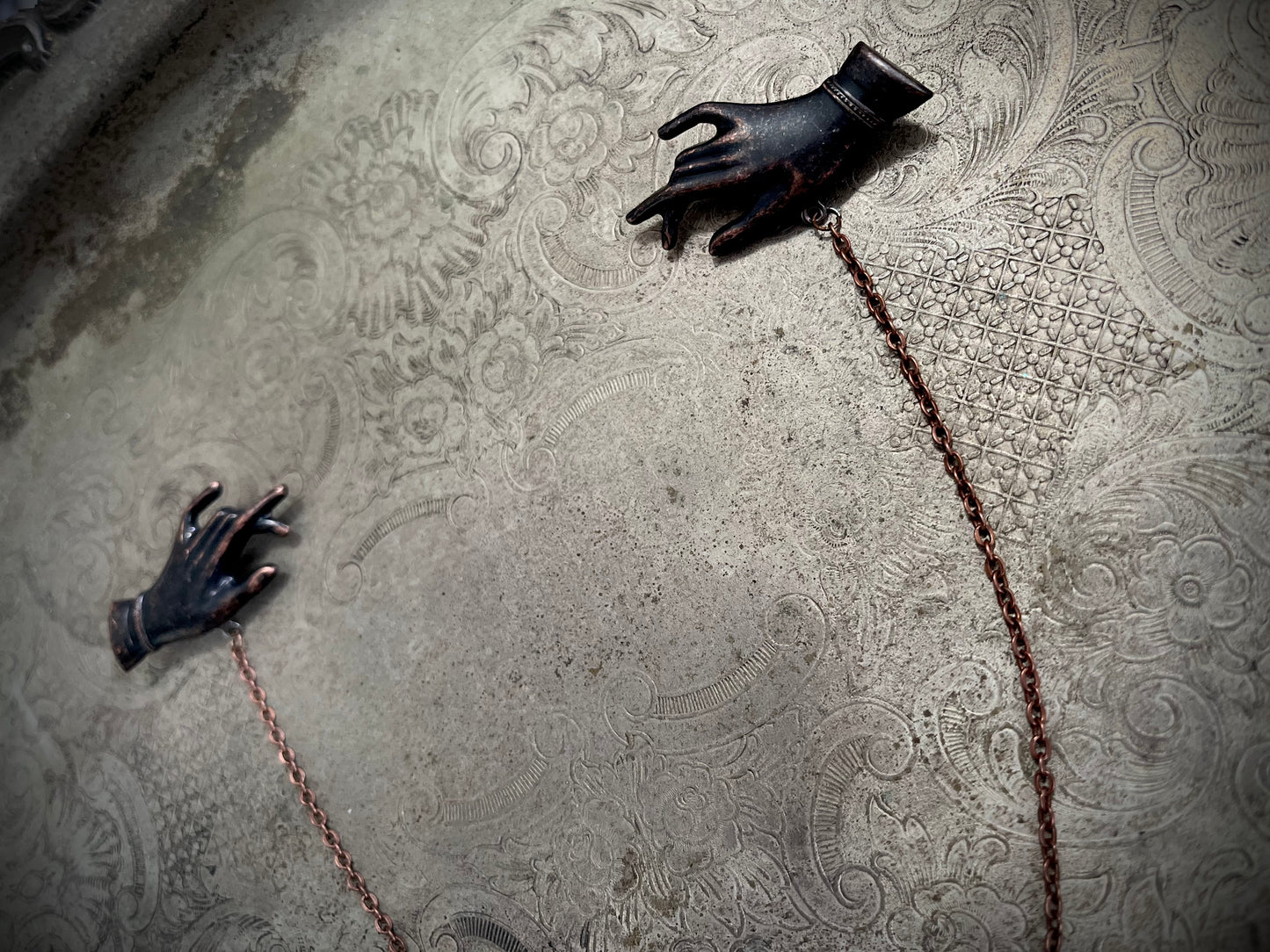 Victorian Hands Collar pin set