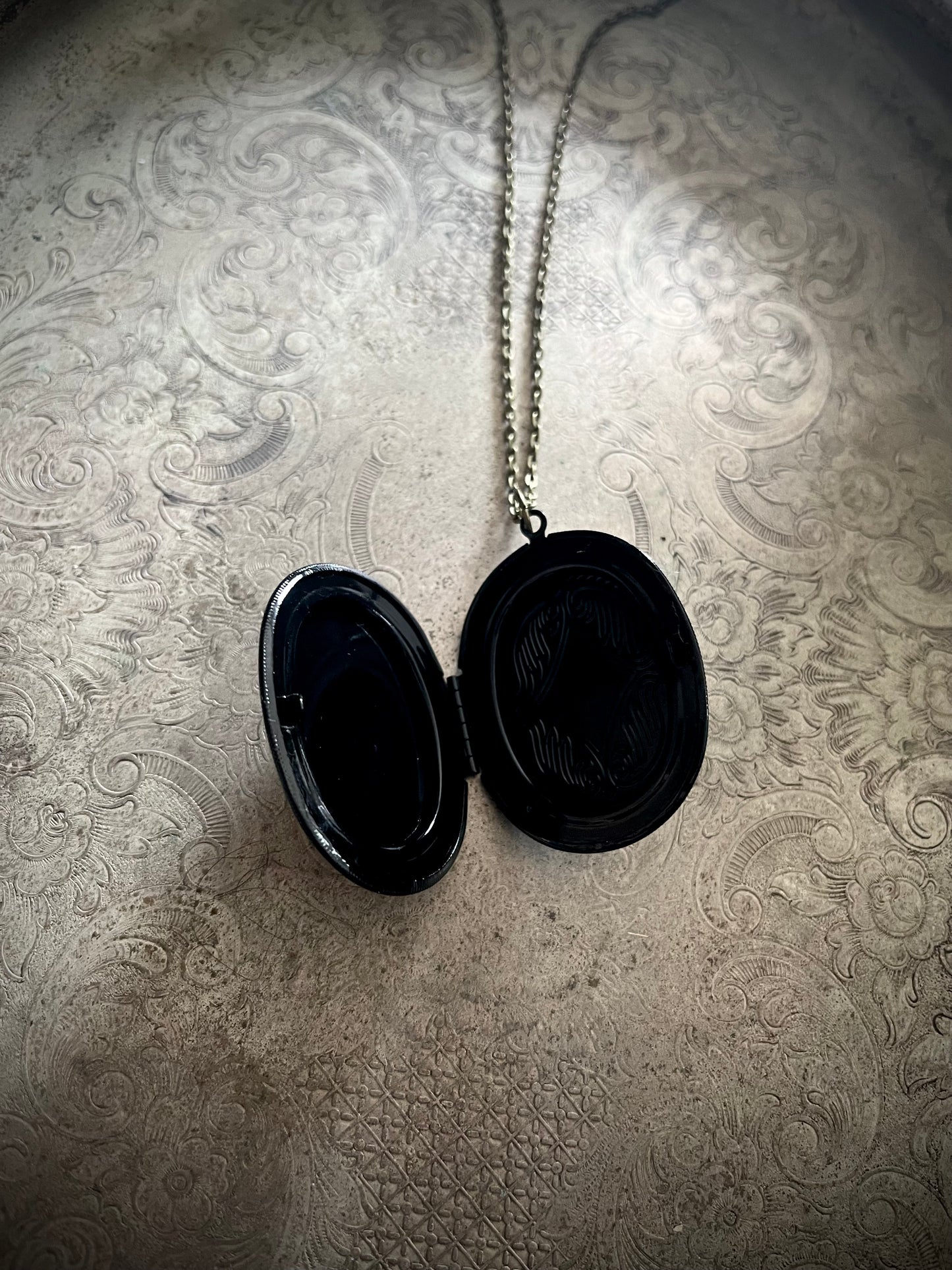 Love Cats Cameo Locket Necklace