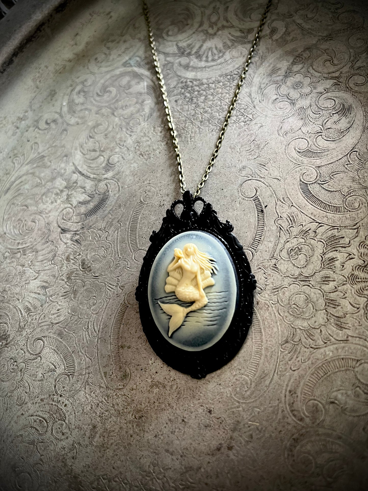 Gothic Siren Cameo Necklace