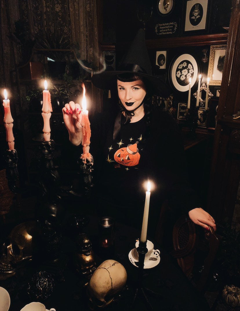 Retro Party Pumpkin - SALE! - Women's Tee