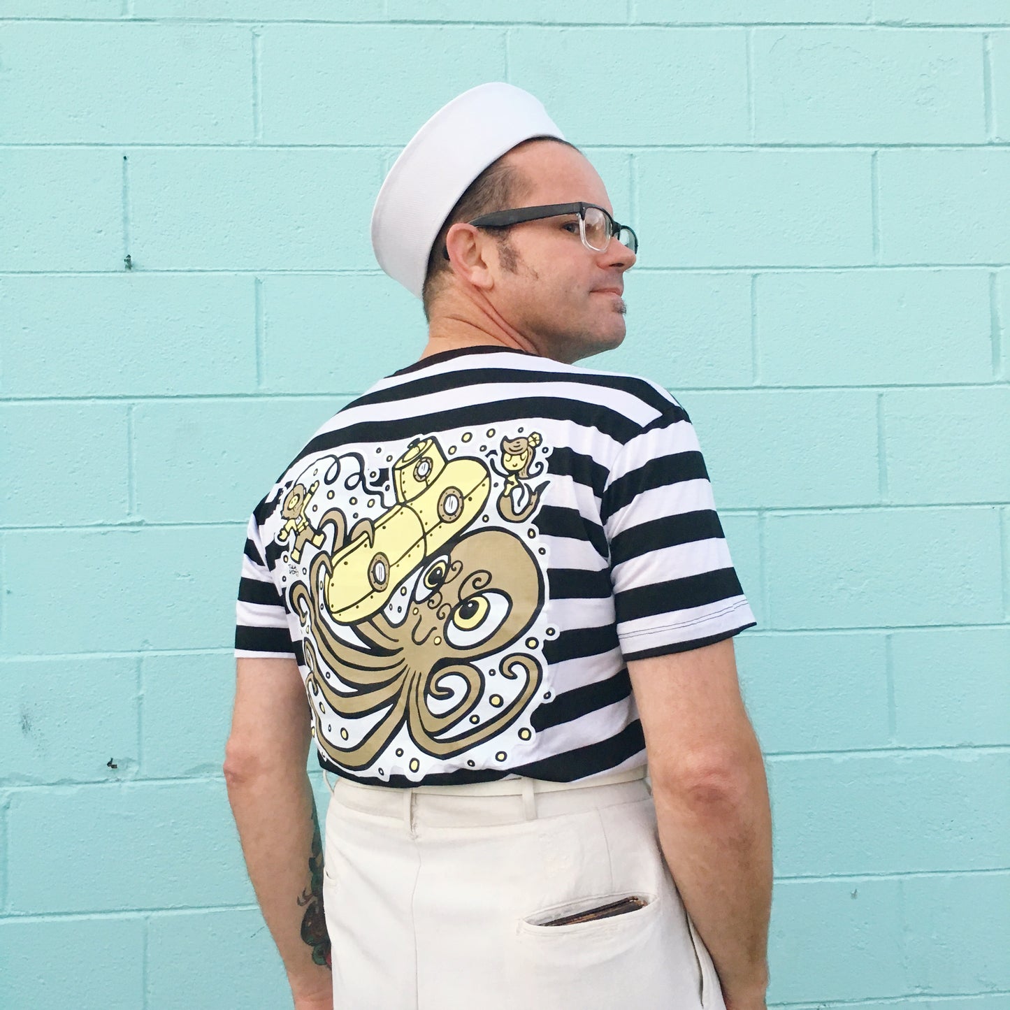 Tiki Tony Unisex Striped Diver Shirt