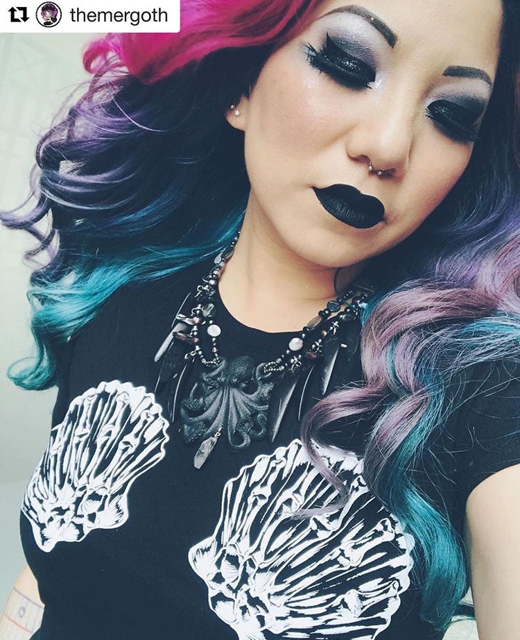 Skeleton Sea Shell Womens tee
