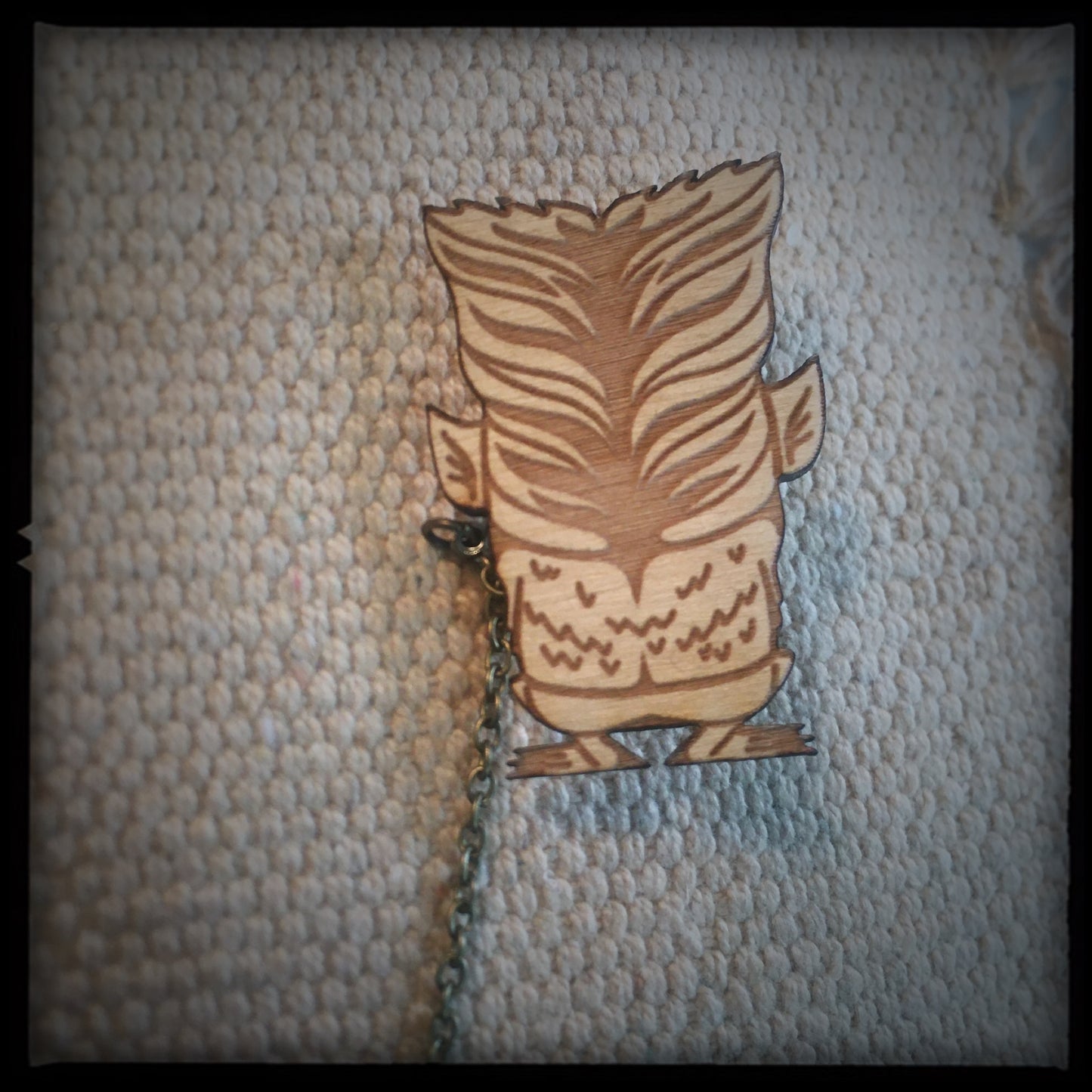 Wolfan Tiki Monster Collar - Sweater Pin Set