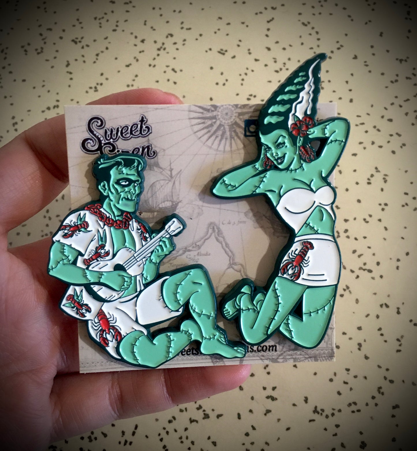 We're Alive! - ENAMEL PIN SET