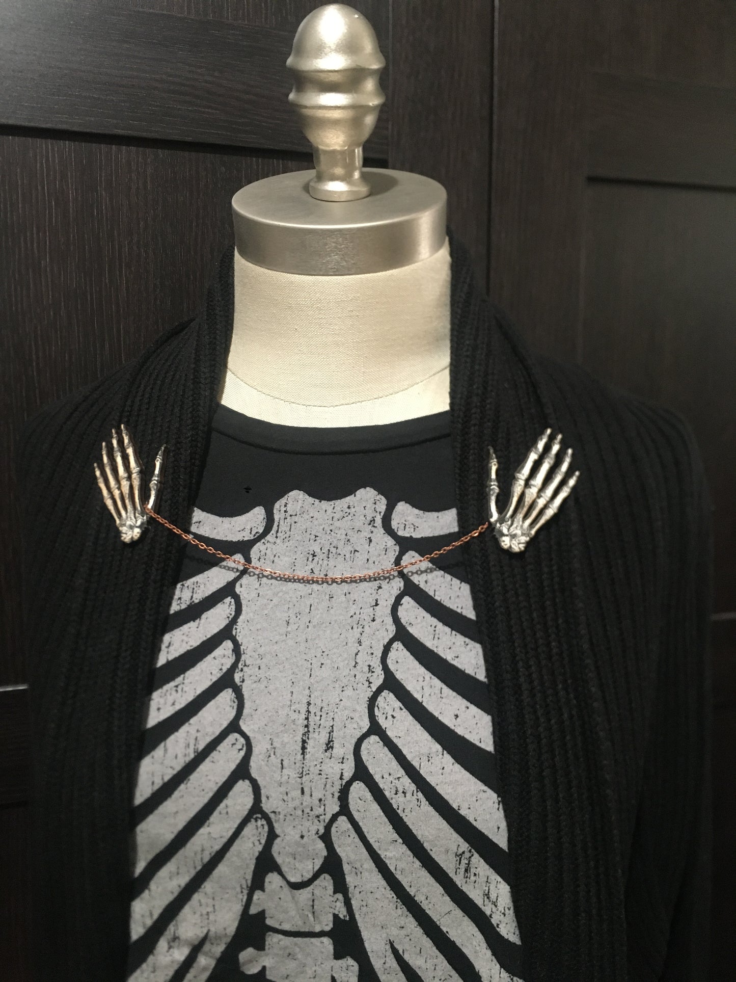 Skeleton Hand - Collar Pin SET