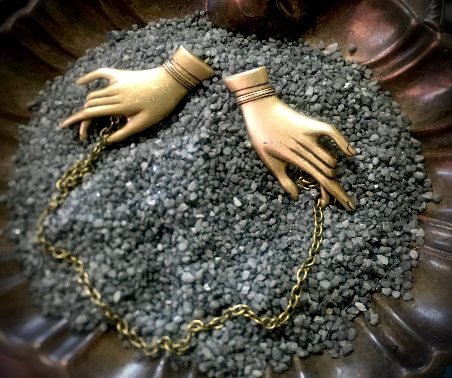 Victorian Hands Collar pin set