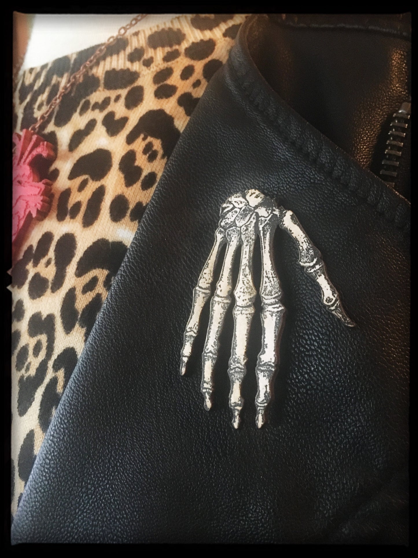 Skeleton Hand - PIN