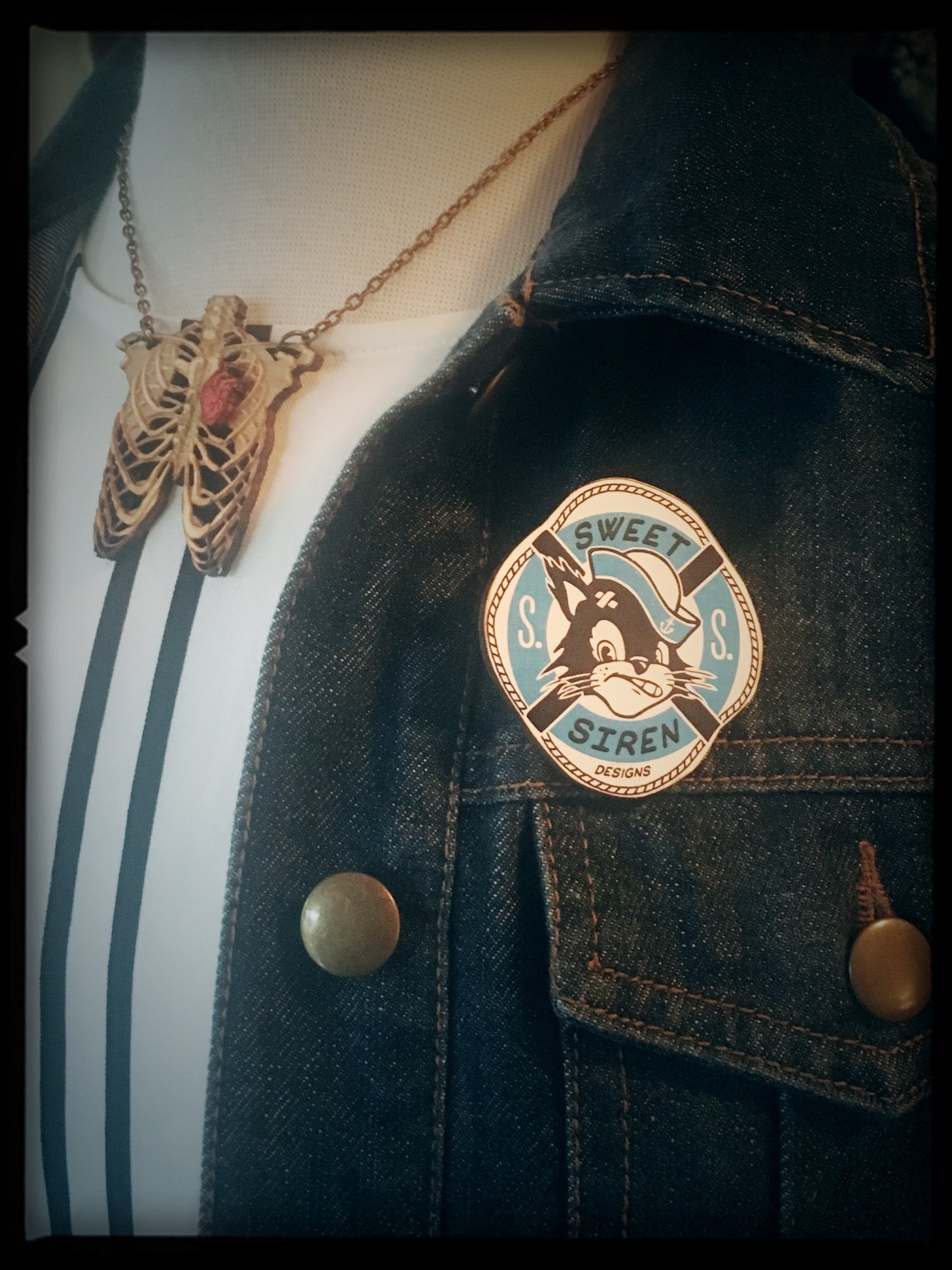 Lifesaver Sailor Cat - PIN