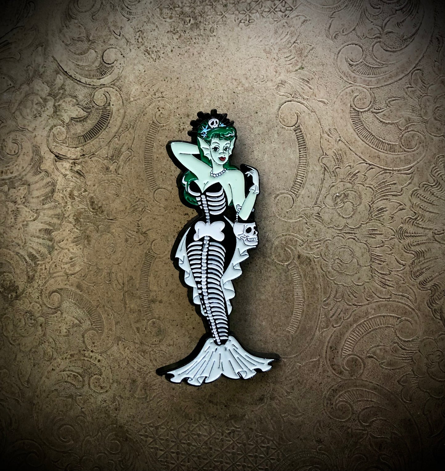 Trick or Treat Babes - Pin set of 3