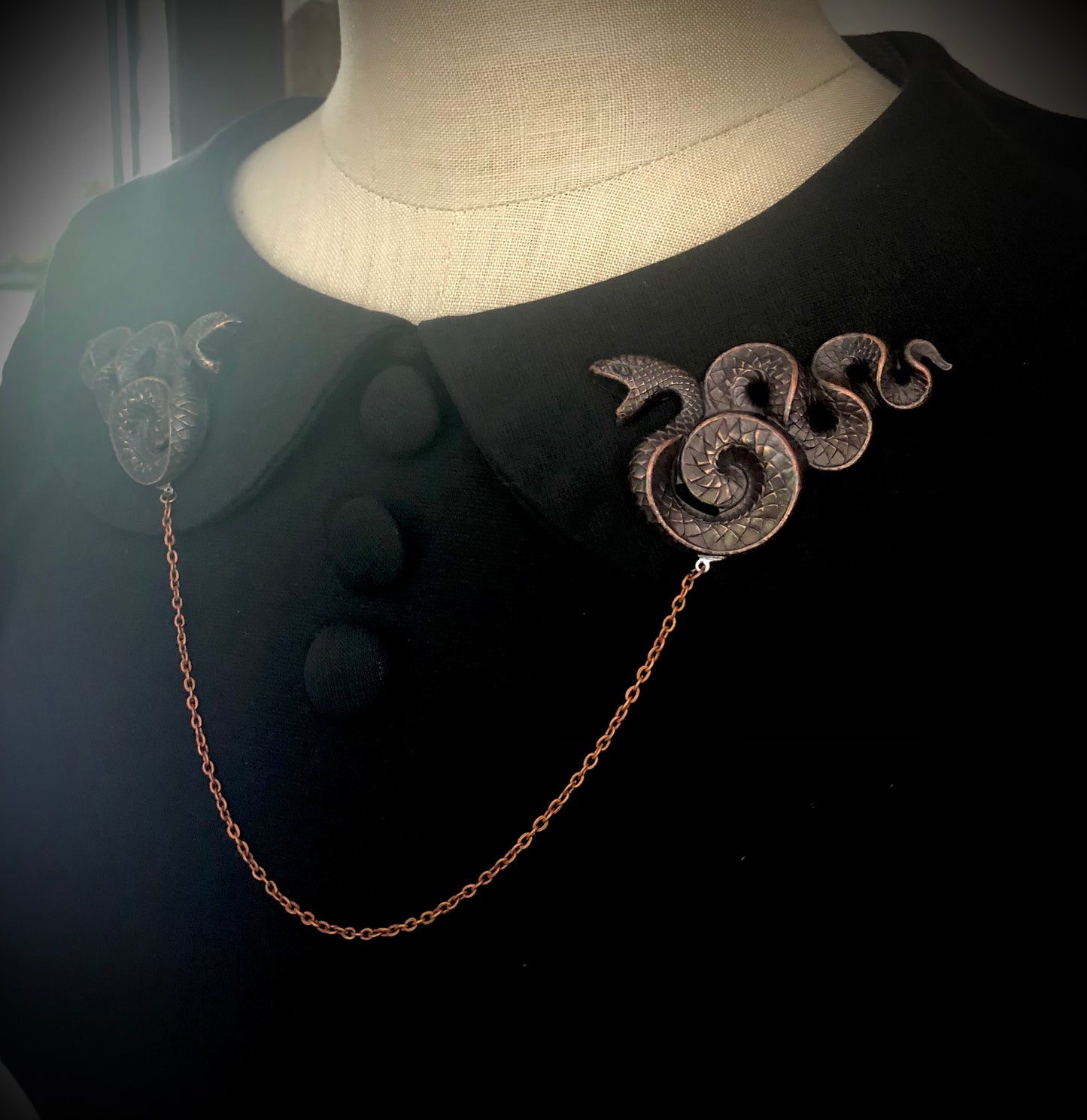 Snake Guardians - Collar Pin Set