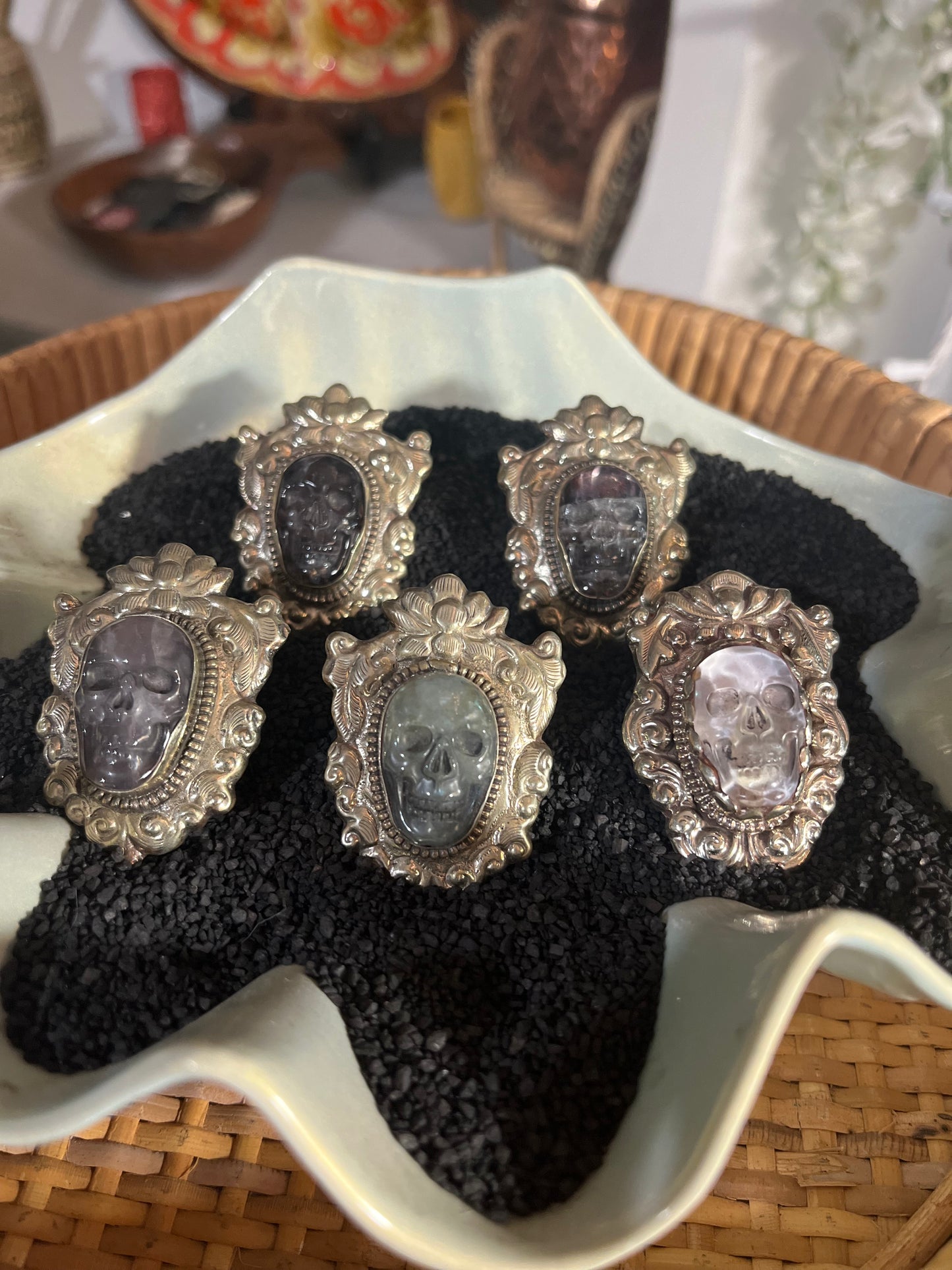 Skull Ring - M - Ornate - Labradorite