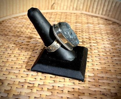 Skull Ring - M- Labradorite