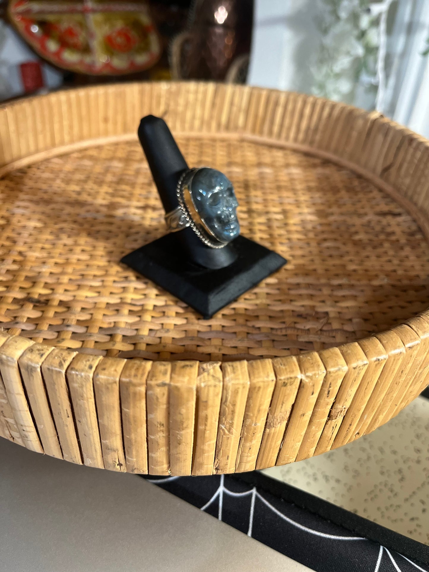 Skull Ring - M- Labradorite