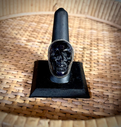 Skull Ring - M- Dark Black Amethyst