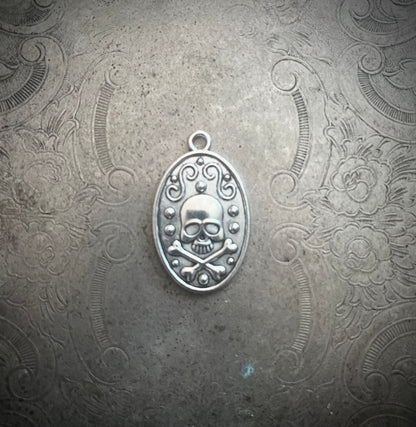25x18 Silver Pirate Frame Setting