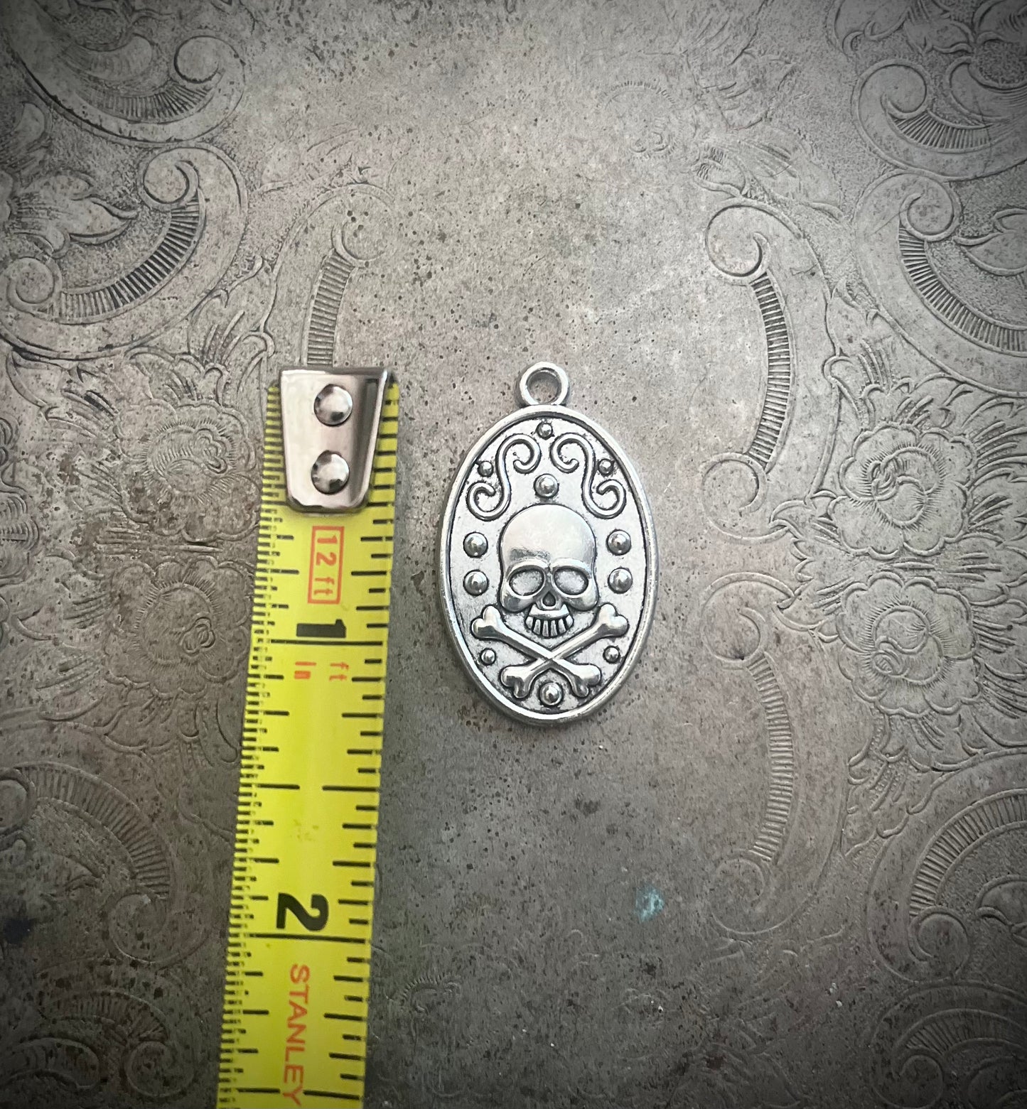 25x18 Silver Pirate Frame Setting