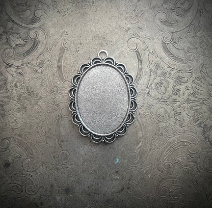 30x40 Silver Frame Setting
