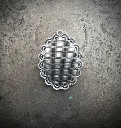 30x40 Silver Frame Setting