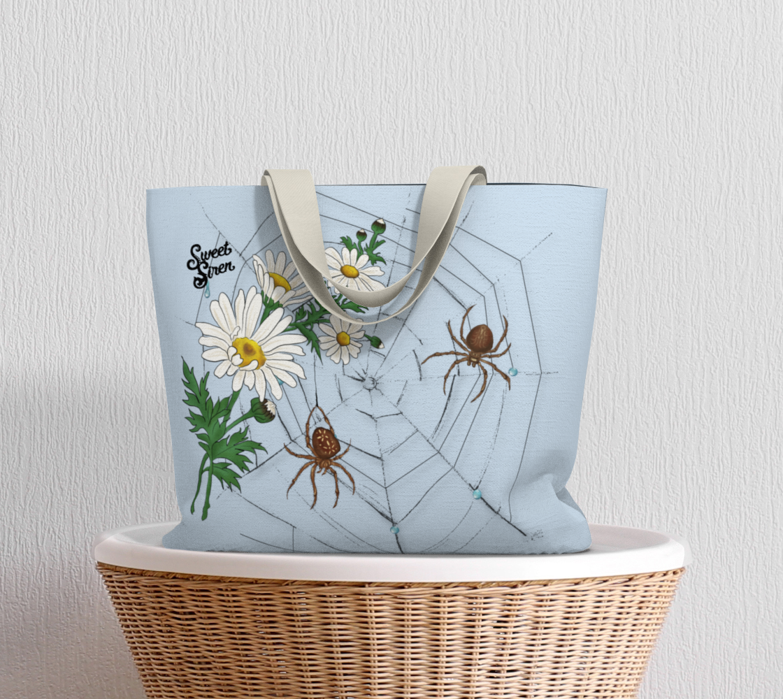 Spider Daisy - Powder Blue Beach Tote