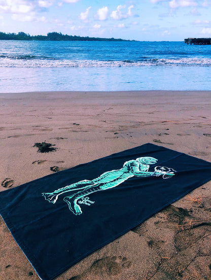 Creature Clam Shell - Beach Towel