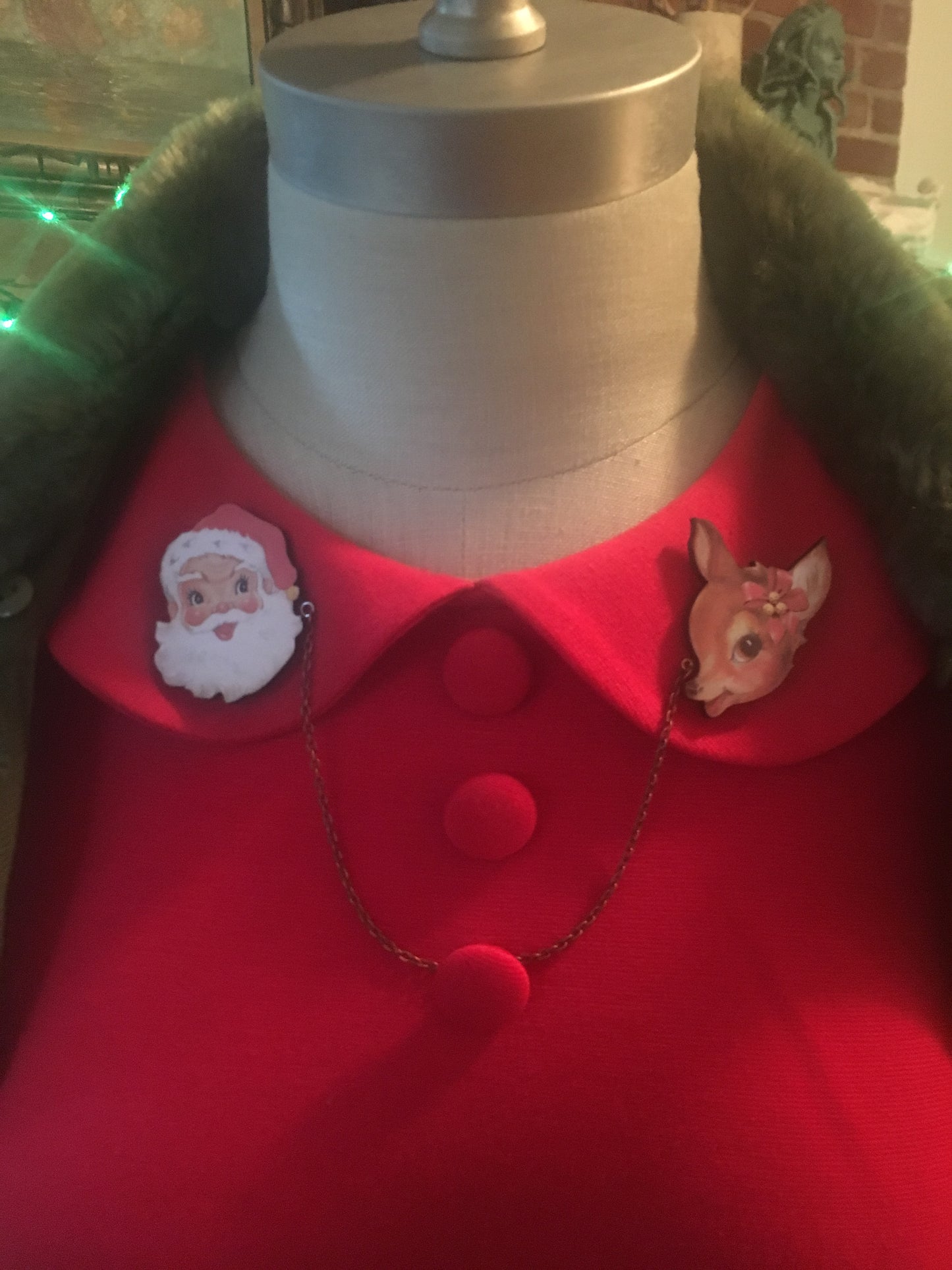 Santa & Doe - Collar Pin Set