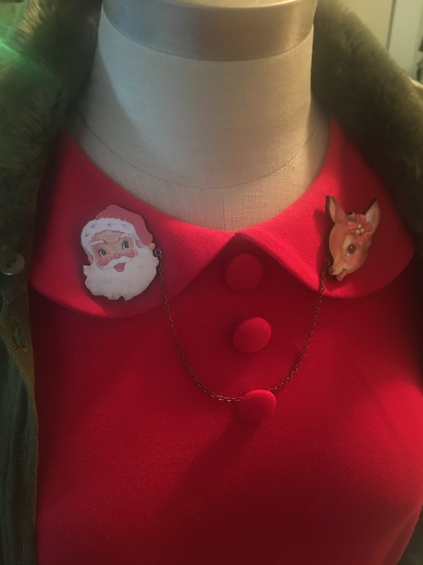 Santa & Doe - Collar Pin Set