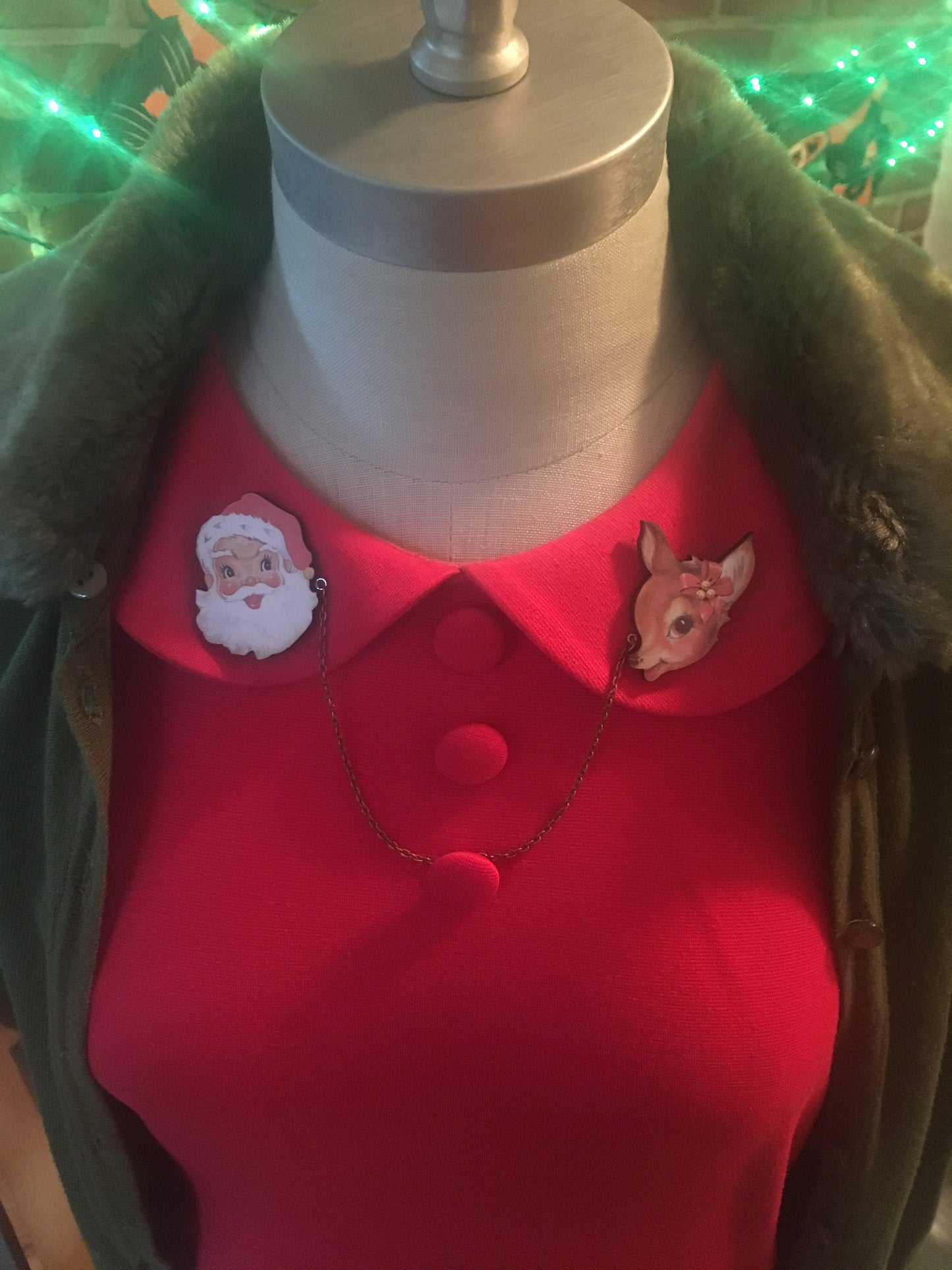 Santa & Doe - Collar Pin Set