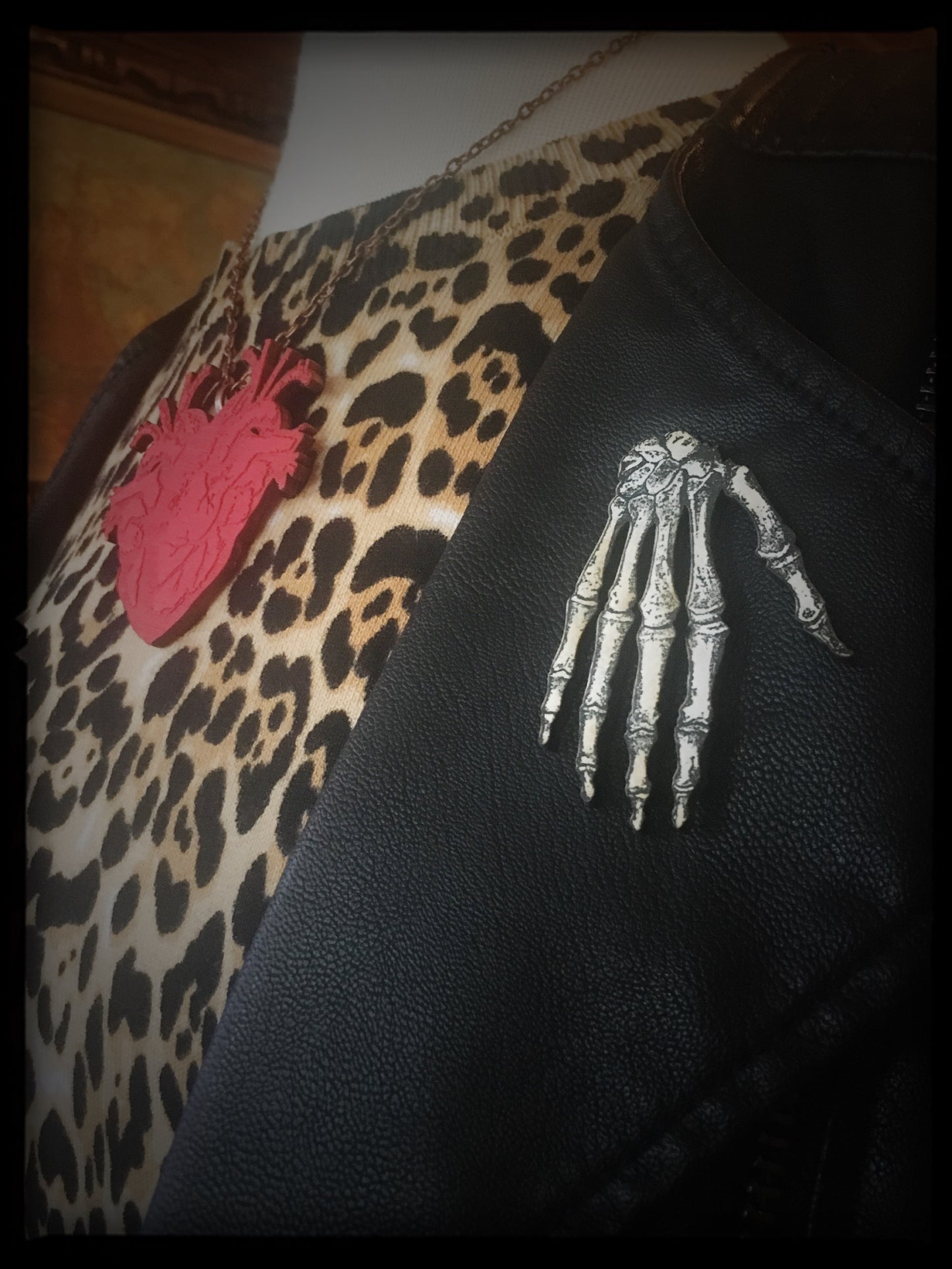 Skeleton Hand - PIN