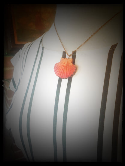Peach Sea Shell Necklace - Small