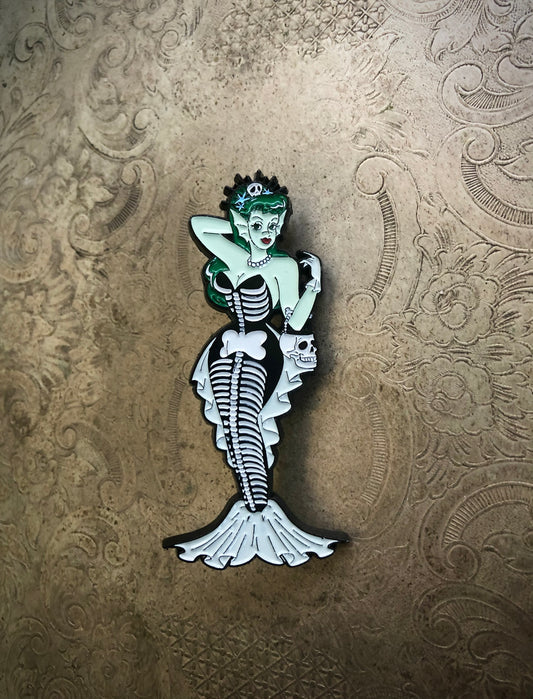 Skeleton Mermaid Babe - Pin